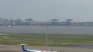 飛行機が良く見えます