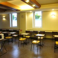 １階朝食時間外はパブリックスペースとして利用