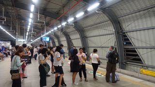 乗りかえには少し時間かかる