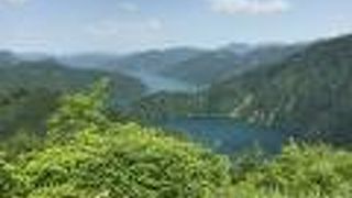 　ダム、　カフェも見渡せるポイントもある。