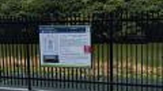 最寄り駅は上野芝駅です。