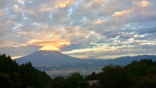 富士山の眺望がきれい。金時山への登山にも。