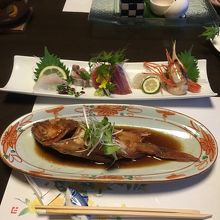 新鮮なお刺身とキンキの煮魚