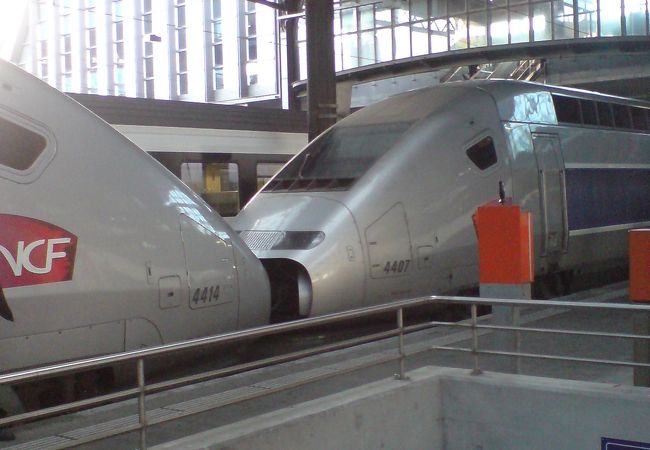 TGV (パリ方面)