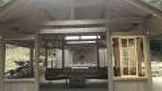 伊勢神宮内宮の入り口の奥にある神社