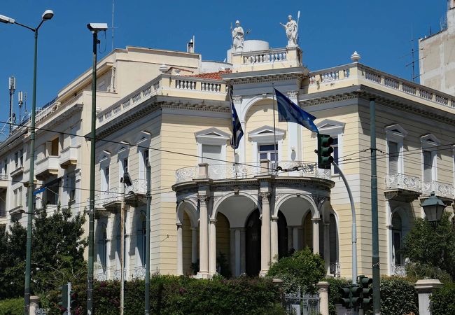 古代ギリシャ以前の美術工芸品が展示されている博物館