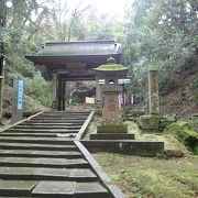 厄除けの参院では有名なお寺