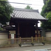 茶人の立花実山により建立