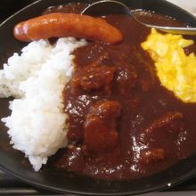 成田空港国際線 JALサクララウンジ