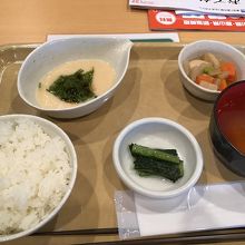 とろろ、ご飯の　定食