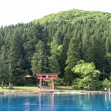 御座石神社