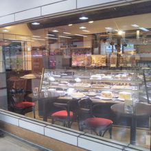 カフェ・ラ・ミル 新橋店