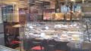 ドリップコーヒーと美味しいケーキ