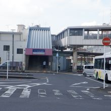 佐倉駅北口からのバスで行けます。