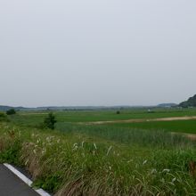 公園からふるさと広場へ行く風景です