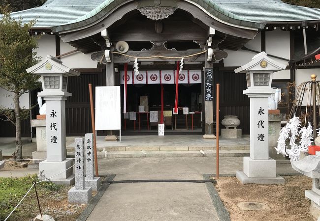 山上の神社