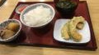 津高茶屋食堂