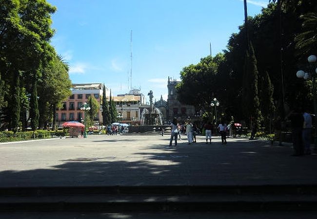 町の中心の広場