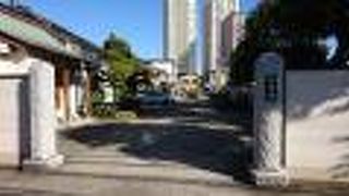 落ち着いた雰囲気の寺院