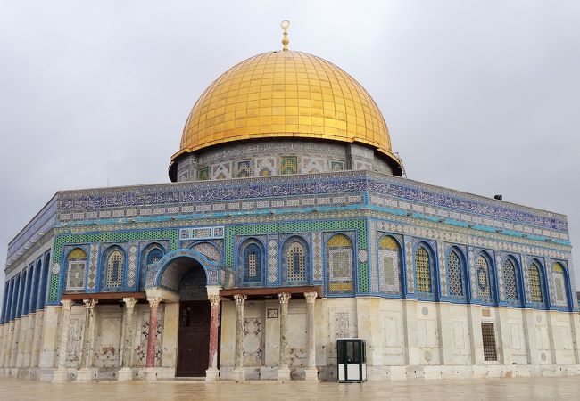 イスラム教の祖ムハンマドが神に会うために昇天した場所