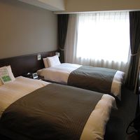 広さはビジネスホテルレベルです。