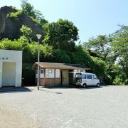 鷹取山公園へハイキング　磨崖仏が有名です