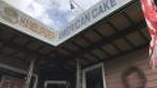 アメリカンな店構えにアメリカンなバーガー