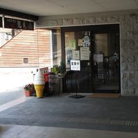 レストランはエレベーターで１Fに下りてすぐです。