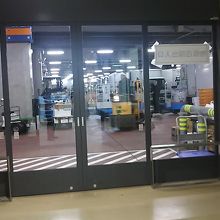 見れるのはここまで。一般の観光客は無視。