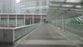 歩行者専用の橋