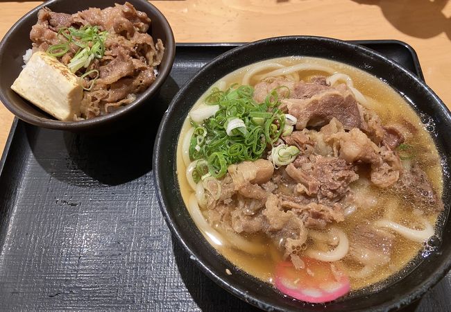 路地裏の讃岐うどん