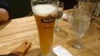 デパート内の洋食屋