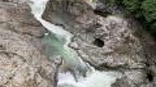 橋の上から絶景