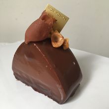 濃厚なチョコレートケーキ「M」