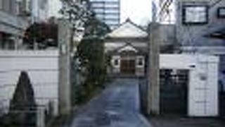 綺麗に整備された境内