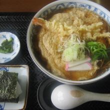 天とじそば（750円）の様子