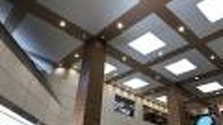 東急と小田急の連絡通路