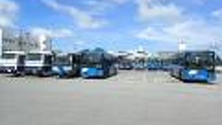 沖縄北部バスターミナルの要！4社のバス会社共同利用！