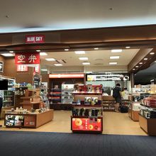 空港のコンビニ