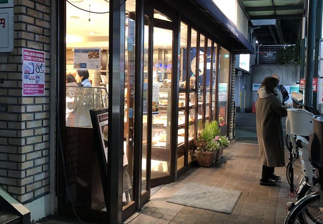 Donq ピーコックストア自由が丘店 クチコミ アクセス 営業時間 自由が丘 フォートラベル