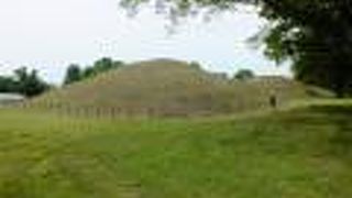 公園の一番最後にみた古墳でした。