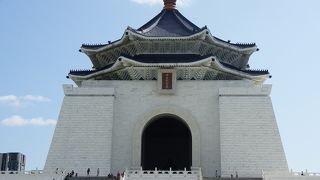 広さに圧倒される観光名所