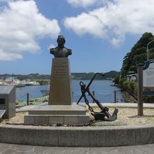 ペリーの胸像必要ですか