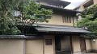 裏千家の同門社中が利用できる