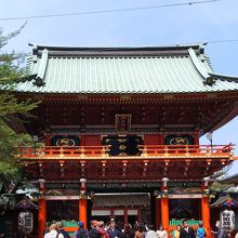 朱色が鮮やか！