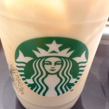 アーモンドミルクラテ