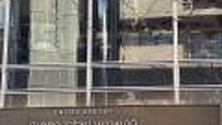 きれいな路面店