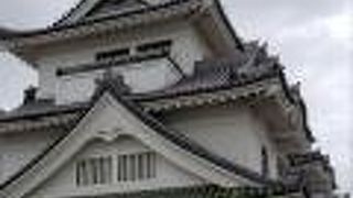 お城のような外観が目立ちます