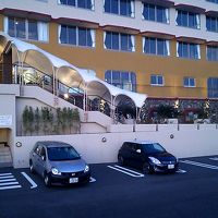 海沿いに立地しています　フロントまで階段だけの移動となります