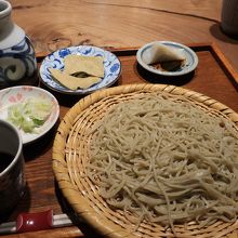 十割の手打ちそば